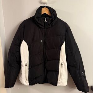 Calvin Klein Performance Down Puffer Jacket Black & White – Women’s XL